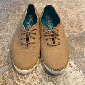 Keds tennis shoe